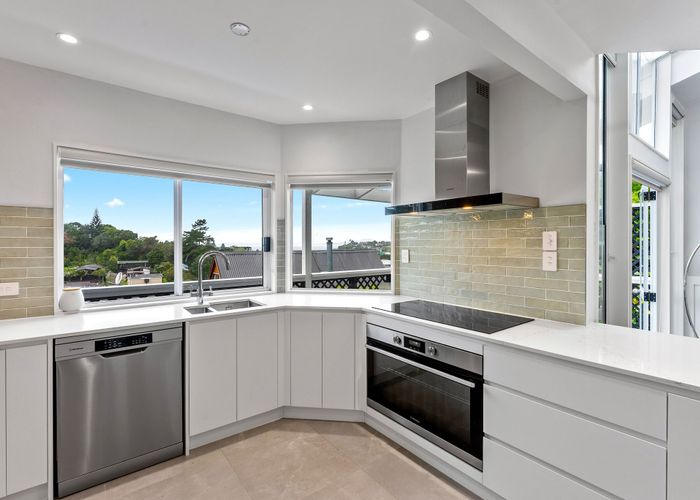  at 1/57A Woodlands Crescent, Browns Bay, North Shore City, Auckland