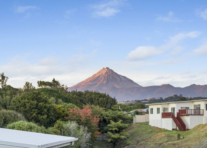  at 3 Fern Lane, Whalers Gate, New Plymouth, Taranaki