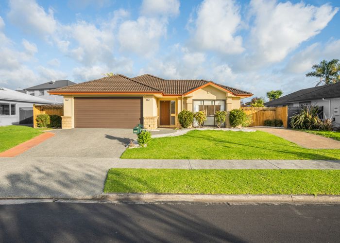  at 26  Aberdeen Crescent, Wattle Downs, Manukau City, Auckland