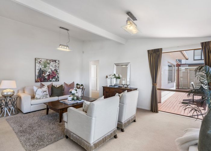  at 60 Grand Drive, Remuera, Auckland