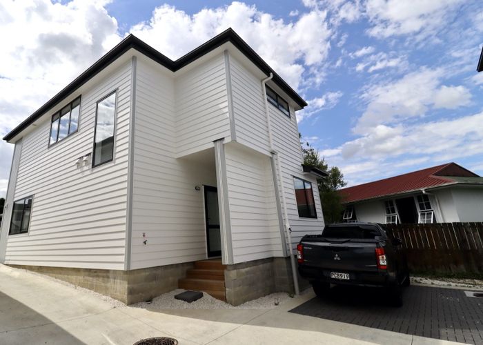  at 127 Oreil Avenue, West Harbour, Waitakere City, Auckland
