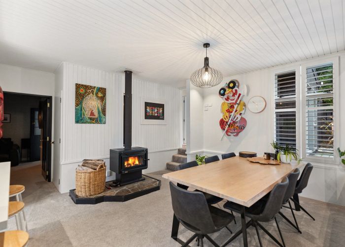  at 32 Evergreen Place, Sunshine Bay, Queenstown
