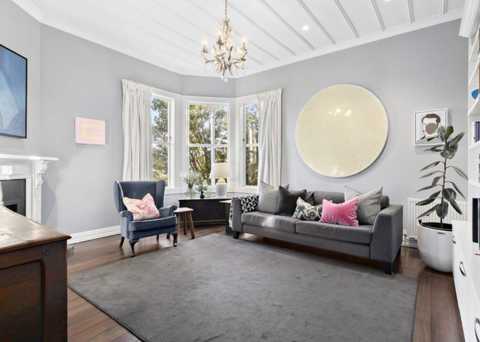  at 17 West Road, Northland, Wellington, Wellington