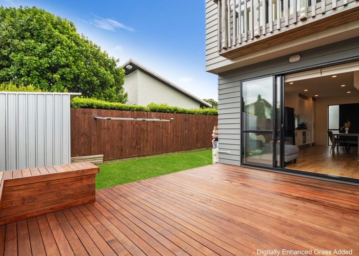  at 7/17 Woodford Avenue, Henderson, Waitakere City, Auckland