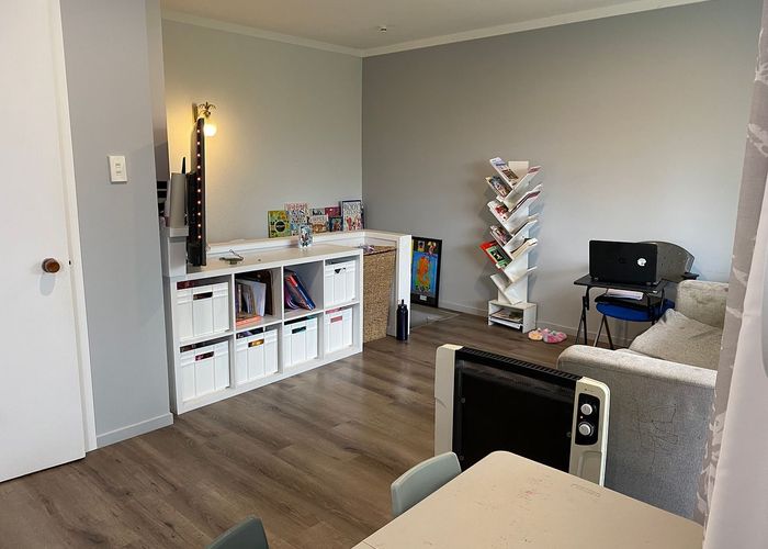  at 2/366A Glenfield Road, Glenfield, North Shore City, Auckland