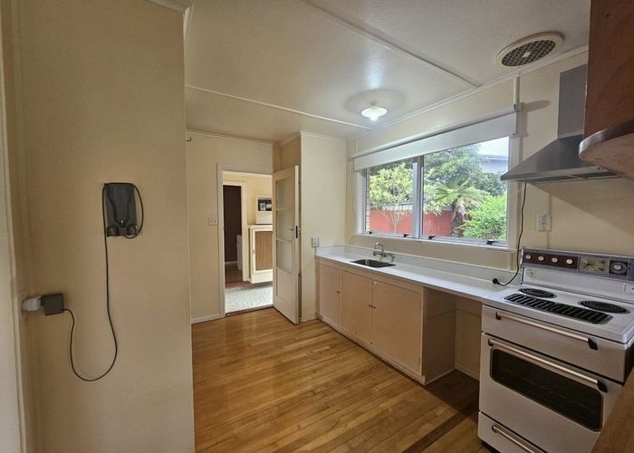  at 42 Princess Road, Bellevue, Tauranga, Bay Of Plenty