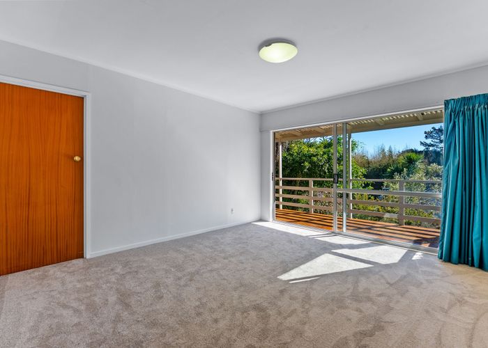  at 2/3 Holt Avenue, Torbay, North Shore City, Auckland