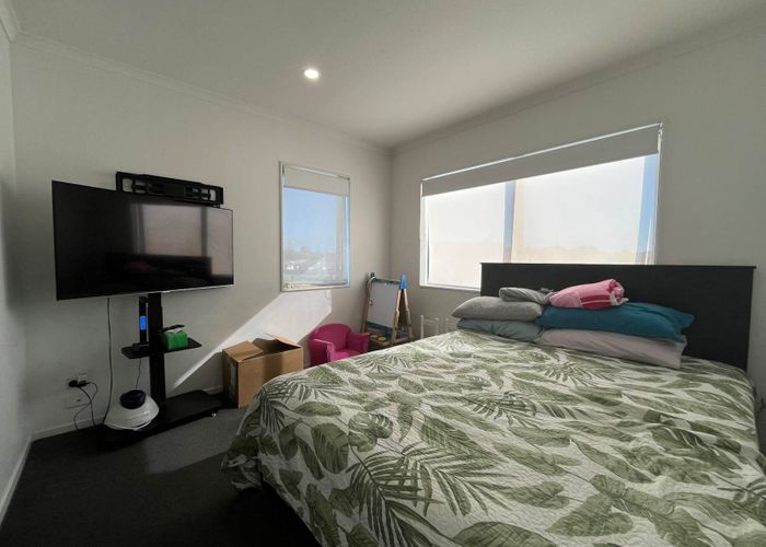  at 1 Pangu Way, Mangere, Manukau City, Auckland
