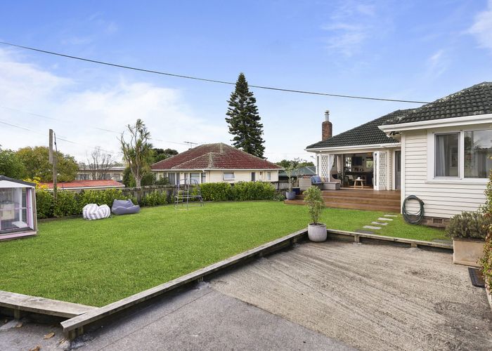  at 39 Tramway Road, Beach Haven, North Shore City, Auckland