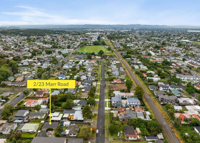  at 2/23 Marr Road, Manukau, Manukau City, Auckland