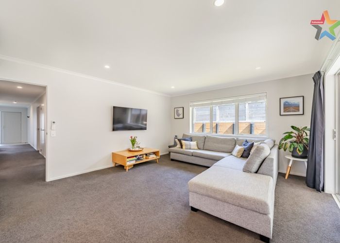  at 30 Mooring Close, Whitby, Porirua