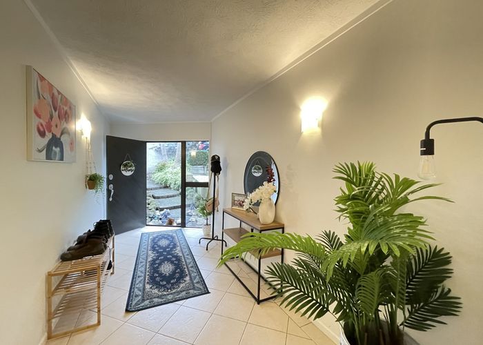  at 947 East Coast Road, Torbay, North Shore City, Auckland