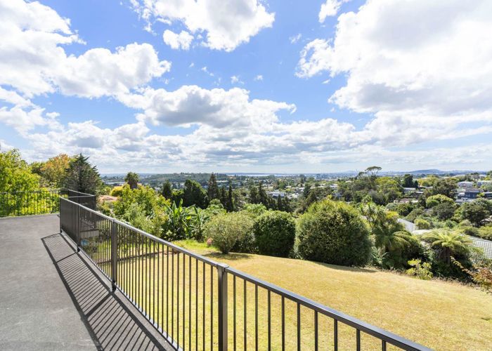  at 137 Glengarry Road, Glen Eden, Waitakere City, Auckland
