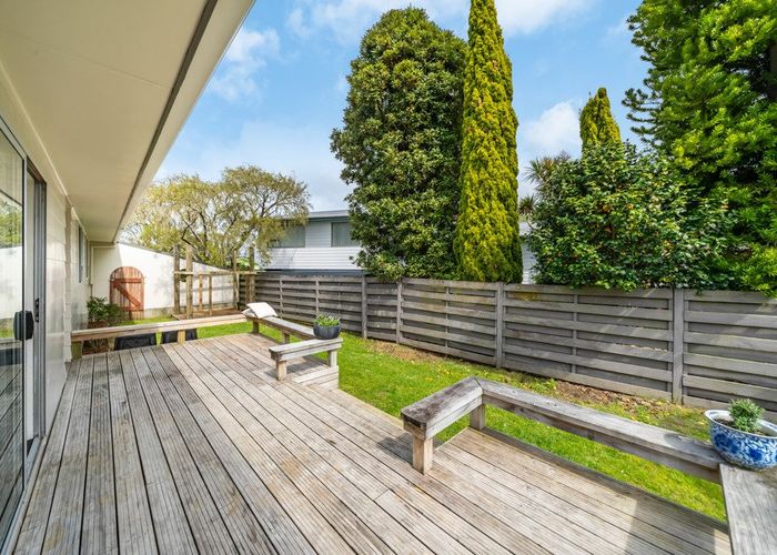  at 114 California Drive, Totara Park, Upper Hutt