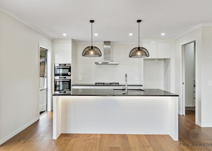  at 8 Tau Drive, Flat Bush, Auckland