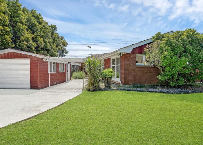  at 50 Edgewater Drive, Pakuranga, Auckland