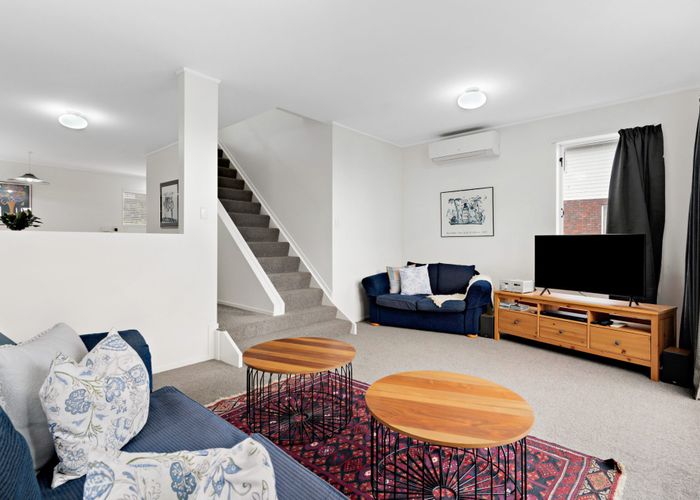  at 2/26 Fairlands Avenue, Waterview, Auckland City, Auckland