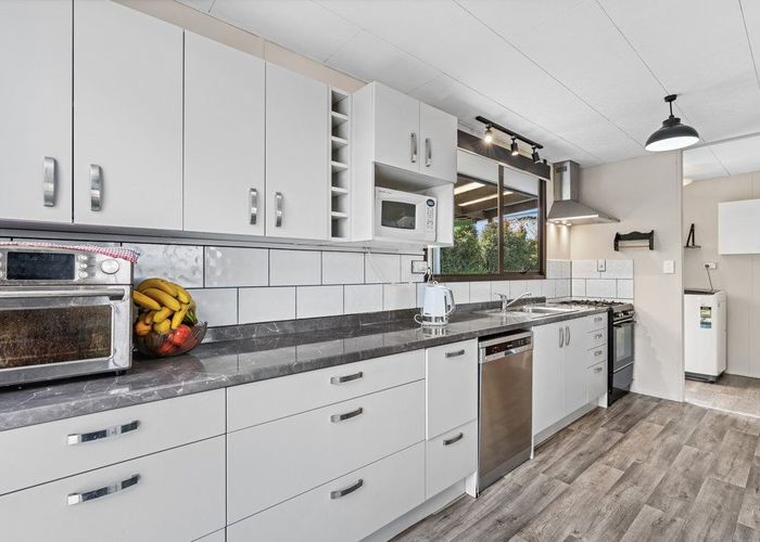  at 1/21 Sarajevo Place, Massey, Waitakere City, Auckland