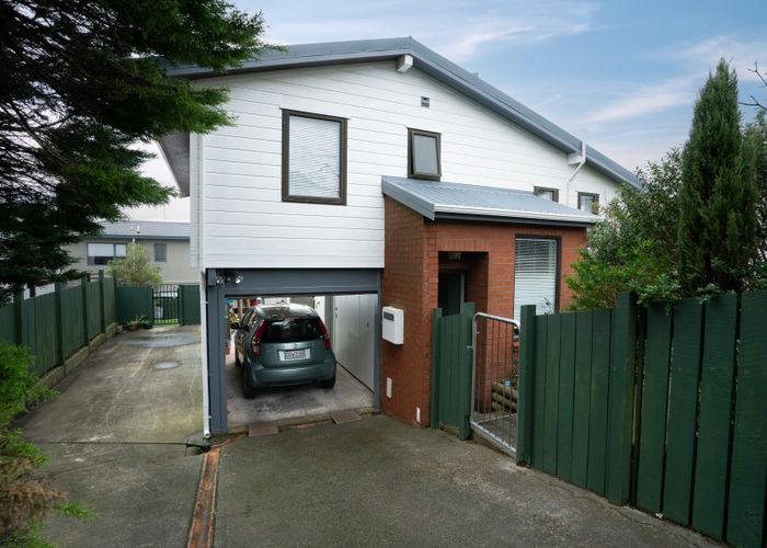  at 14 Sunhaven Drive, Newlands, Wellington