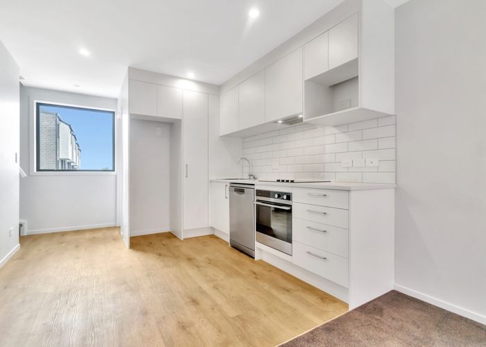  at 7/3234 Great North Rd, New Lynn, Waitakere City, Auckland