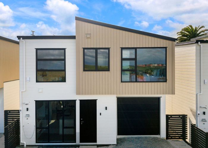  at 3D Richard Road, Mangere, Auckland