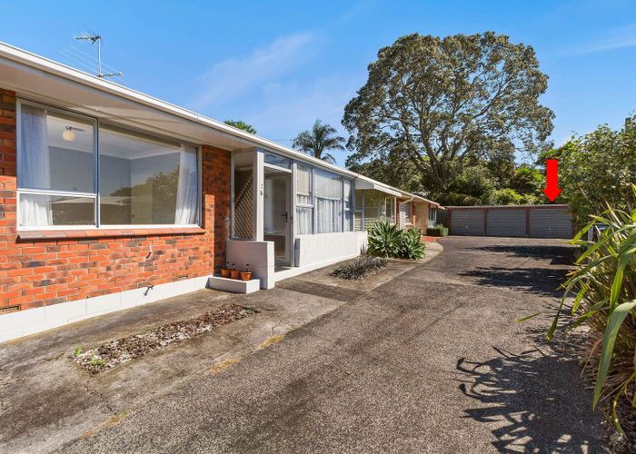  at 2/20 Poronui Street, Mount Eden, Auckland City, Auckland