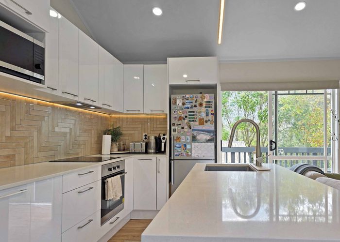  at 86A Colwill Road, Massey, Waitakere City, Auckland