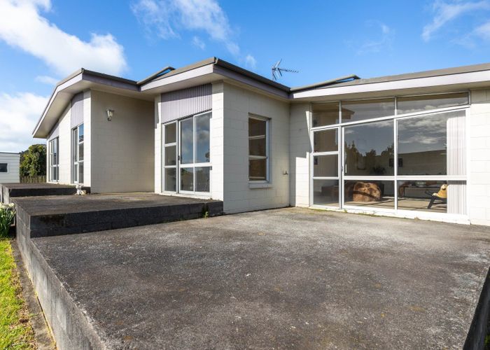  at 108 Riversdale Drive, Merrilands, New Plymouth