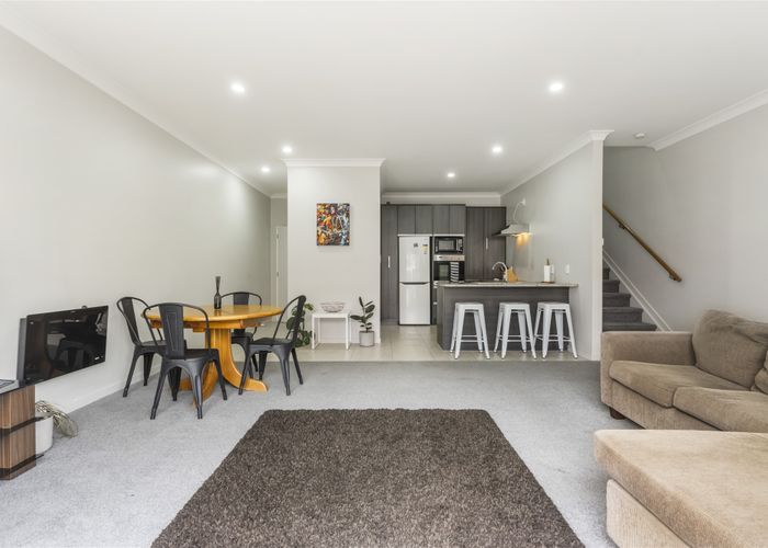  at 7/44 Carlos Drive, Flat Bush, Auckland