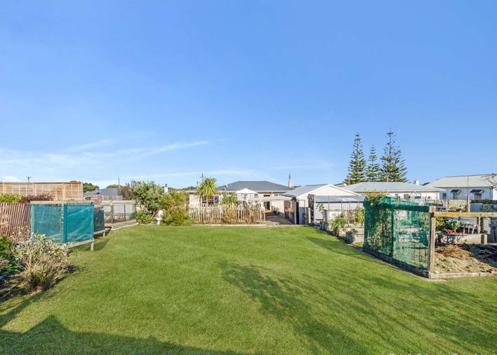  at 22 Egmont Street, Castlecliff, Whanganui, Manawatu / Whanganui