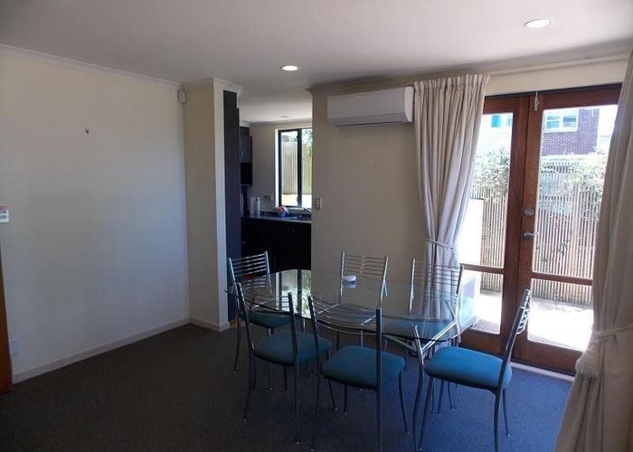  at 14B Barton Terrace, Thorndon, Wellington