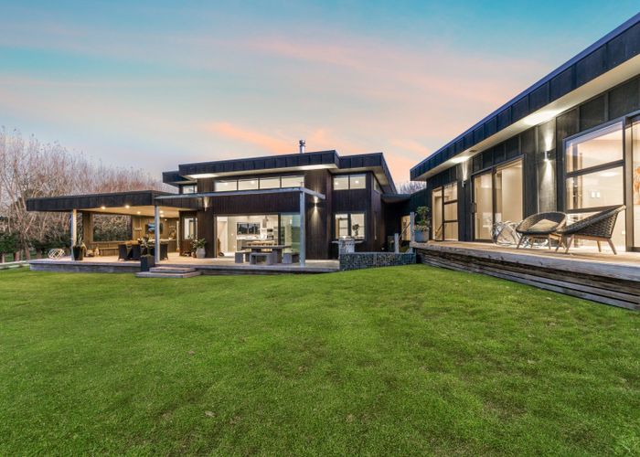  at 10 Meadowbrook Place, Buckland, Pukekohe