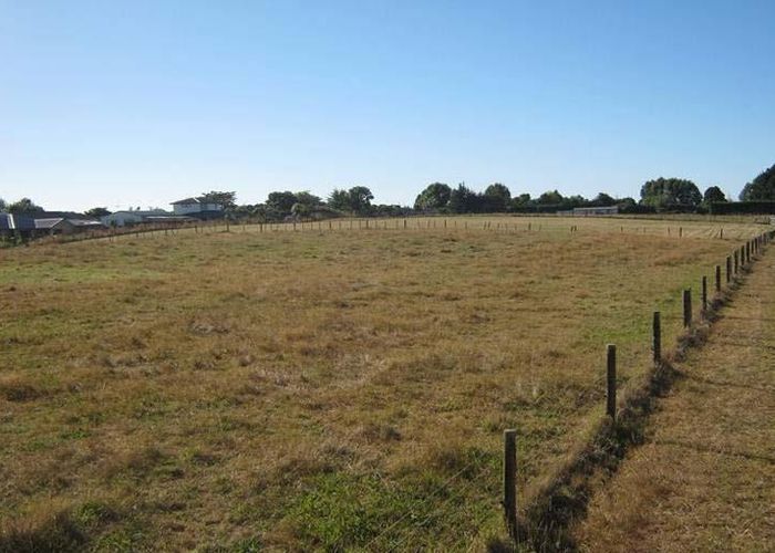  at 98 Mcrobbie Road, Papakura