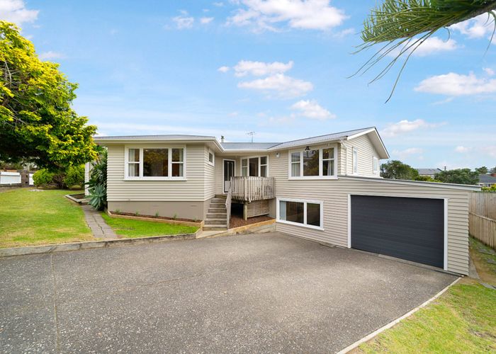  at 8 Geneva Place, Blockhouse Bay, Auckland City, Auckland