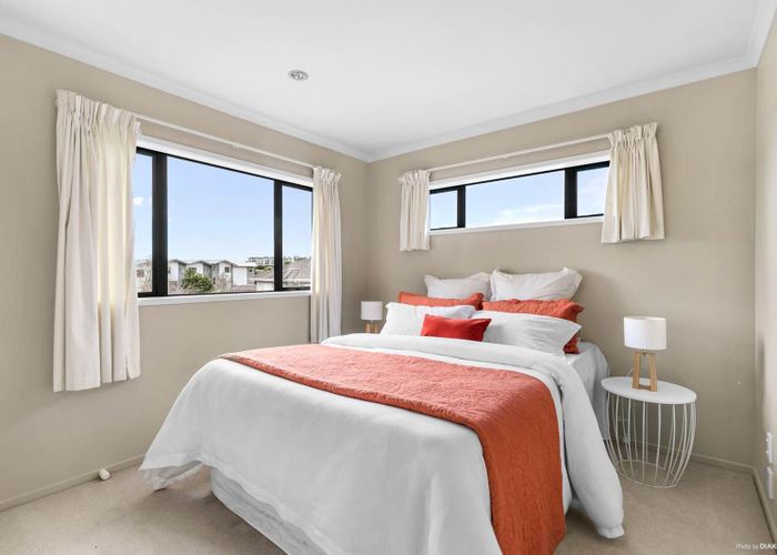  at 8 Andersons Road, Albany, North Shore City, Auckland