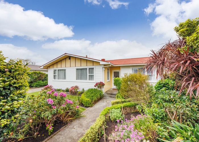  at 7 Clarke Avenue, Highbury, Palmerston North