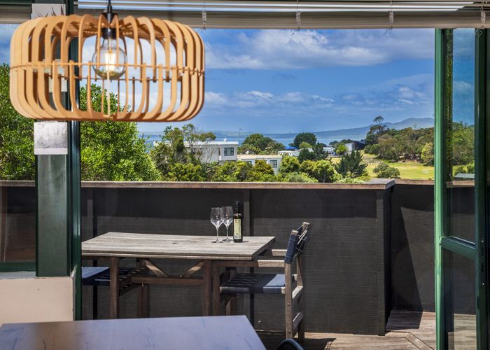  at 6 Gannet Point, Rothesay Bay, North Shore City, Auckland