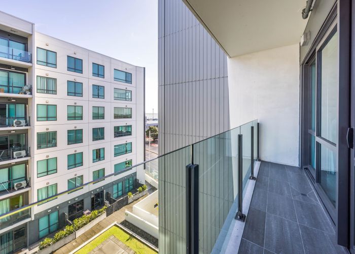  at 523/8 Dockside Lane, Auckland Central, Auckland