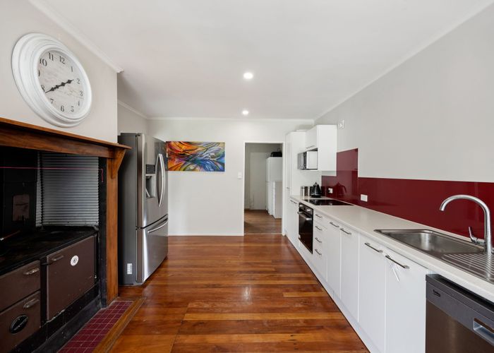  at 6 Carey  Street, Kihikihi, Waipa, Waikato