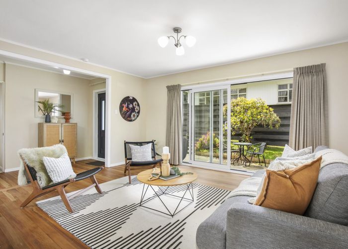  at 18 Batchelor Street, Newlands, Wellington