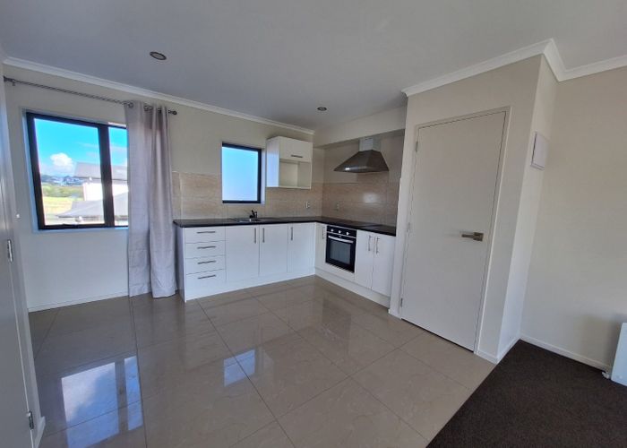  at 8 Kerrs Road, Wiri, Manukau City, Auckland