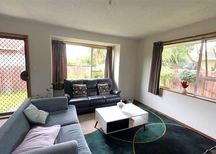  at 2/70 Highstead Road, Bishopdale, Christchurch City, Canterbury