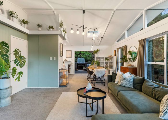  at 1C Peter Terrace, Castor Bay, North Shore City, Auckland