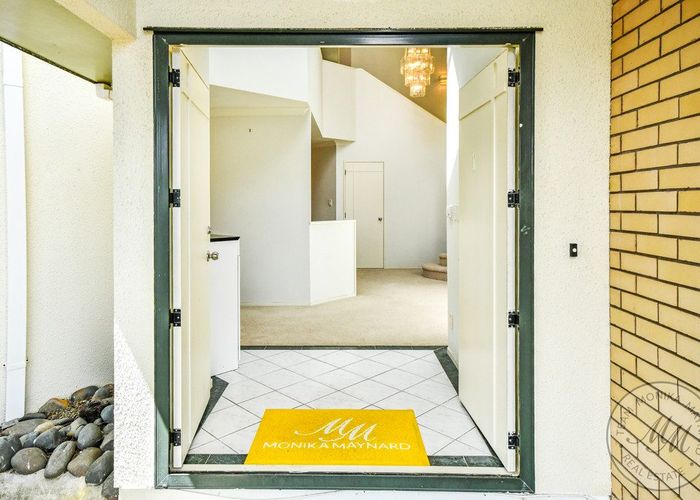 at 1 Capistrano Mews, Goodwood Heights, Auckland