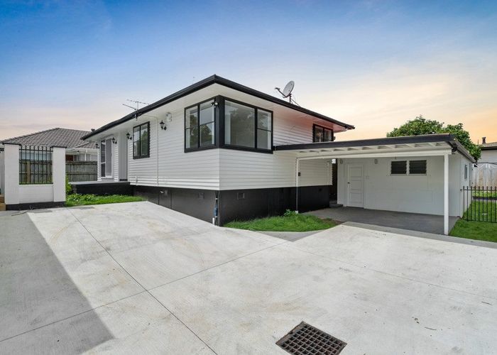  at 2/34 Landon Avenue, Mangere East, Manukau City, Auckland