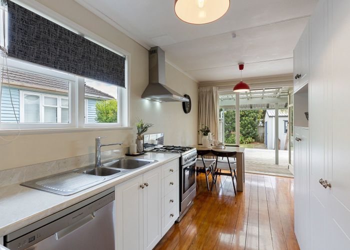  at 117 Fairfield Road, Fairfield, Hamilton