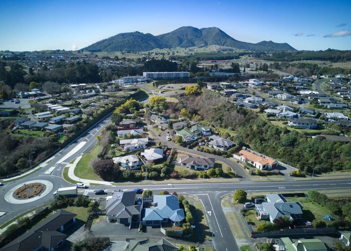  at 2/94 Harvey Street, Waipahihi, Taupo, Waikato