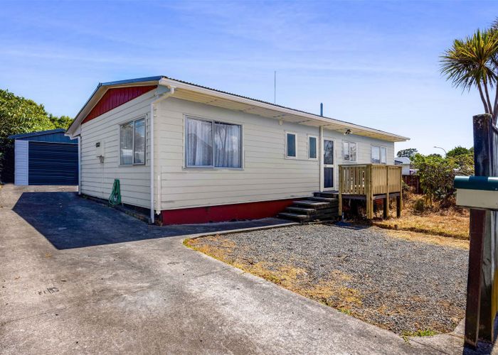  at 15 Camellia Avenue, Bell Block, New Plymouth