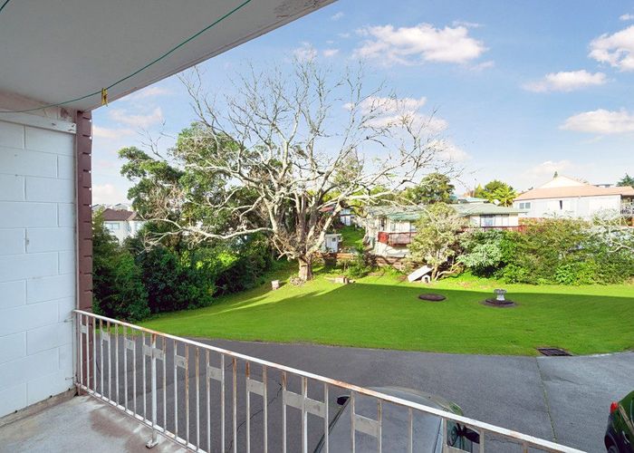  at 2/26 Kohekohe Street, New Lynn, Auckland