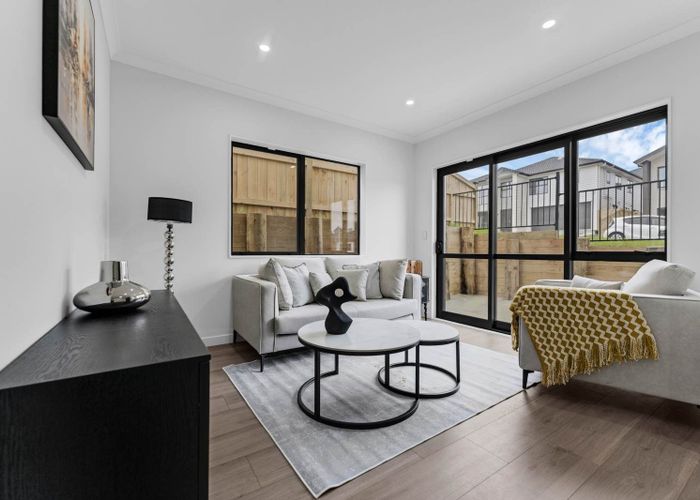  at 21 Hauhake Road, Flat Bush, Manukau City, Auckland